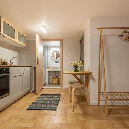 Апартаменты Kalymnos Design Gem-Bespoke Summer Escape Kalymnos Town